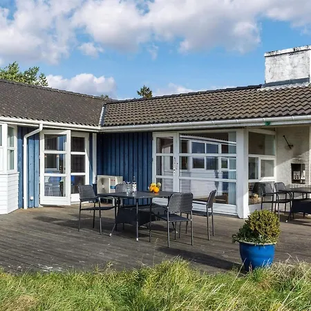 Holiday home Kajsa - 50m From The Sea By Interhome *