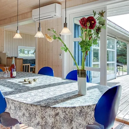 Holiday home Kajsa - 50m From The Sea By Interhome