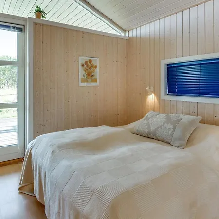 Kajsa - 50m From The Sea By Interhome